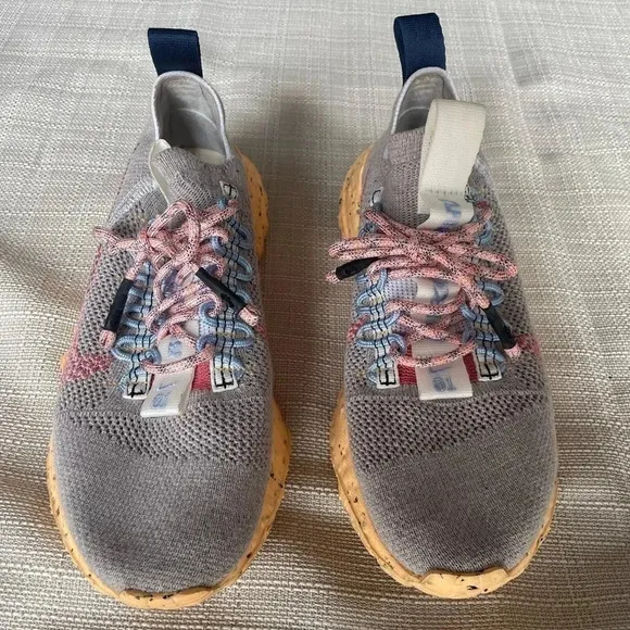COPY - Nike Shoes - Sz. 6M / 8W