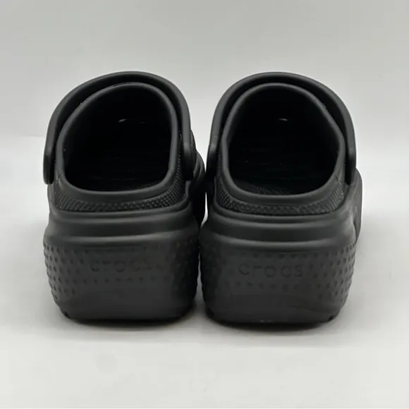 Crocs Stomp Platform Comfort Shoes. Size 9