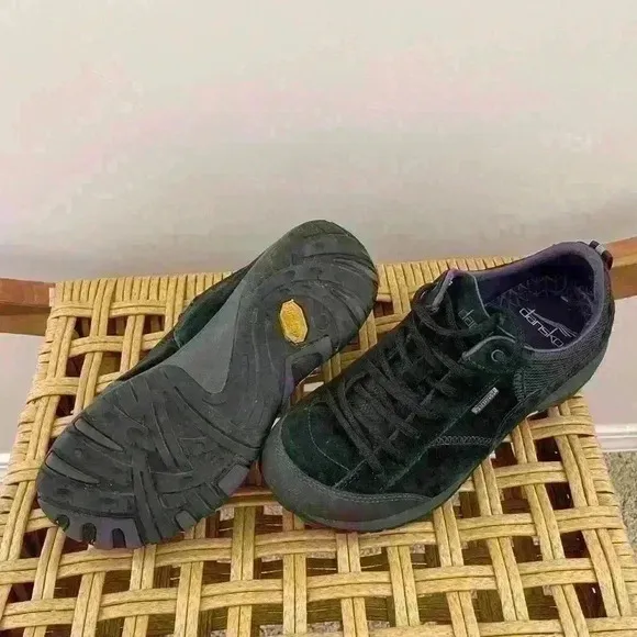 Dansko Paisley Vibram soled black and purple clogs2athletic shoes/Waterproof, 36