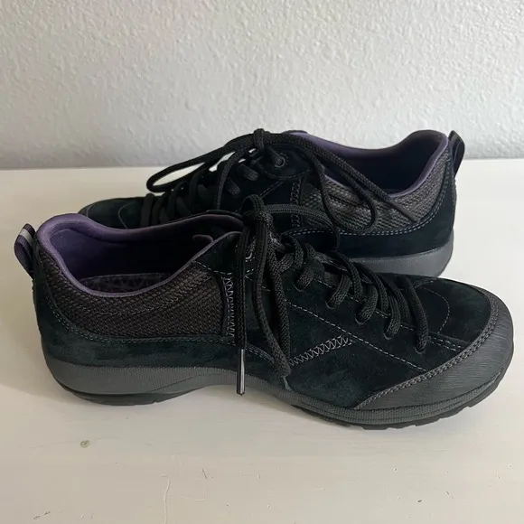 Dansko Paisley Waterproof Hiking Walking Black Leather lace up shoes size 37