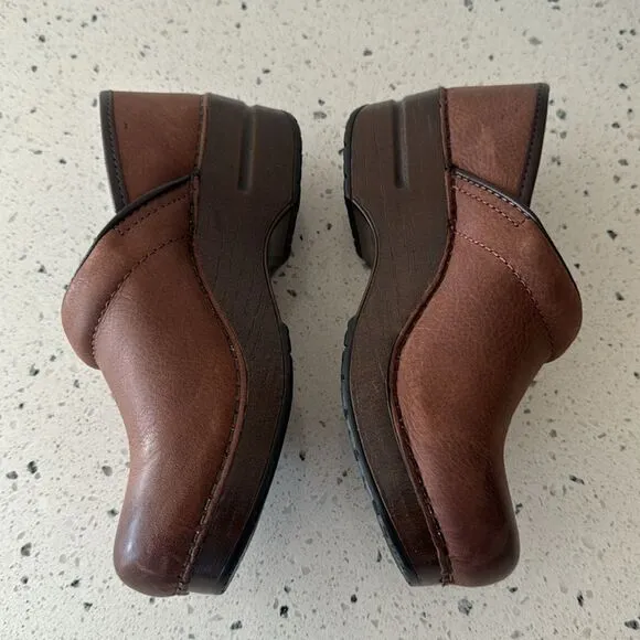 Dansko Professional Brown Leather Clogs Slip On Shoes Women's Size 36 EUC