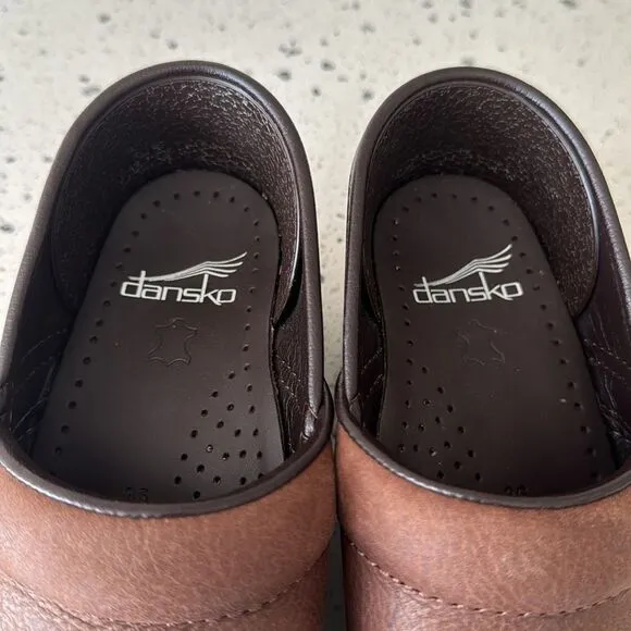Dansko Professional Brown Leather Clogs Slip On Shoes Women's Size 36 EUC