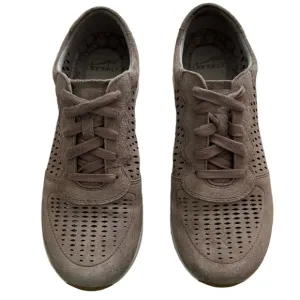 Dansko Women’s Charlie sneaker shoes Tan suede Size 39