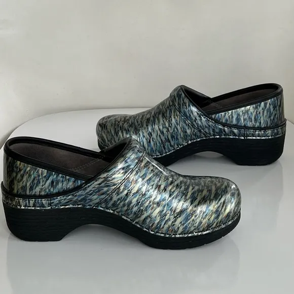 Dansko Women's Size US 8.5 - 9 EU 39 LT Pro Blue Waves Clogs Professional Shoes