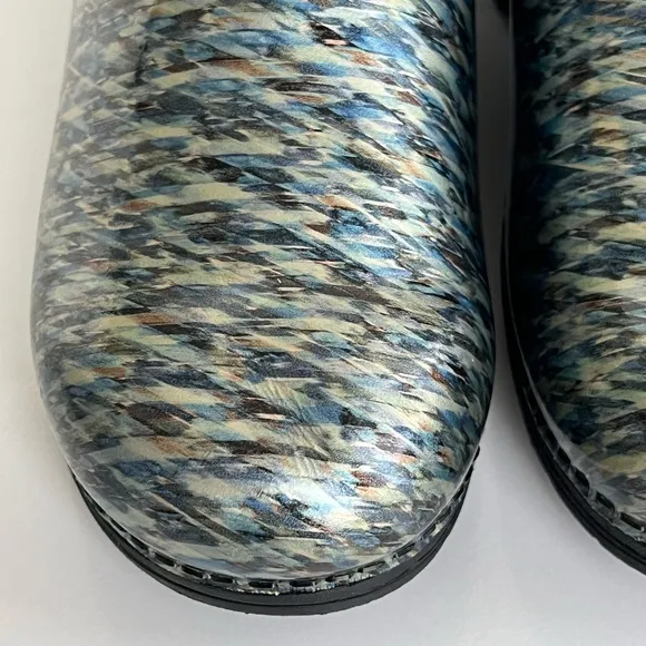 Dansko Women's Size US 8.5 - 9 EU 39 LT Pro Blue Waves Clogs Professional Shoes