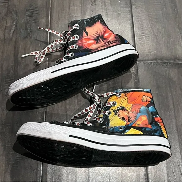 DC Comics Superman Converse All Star High Top Shoes - Size 6/6.5