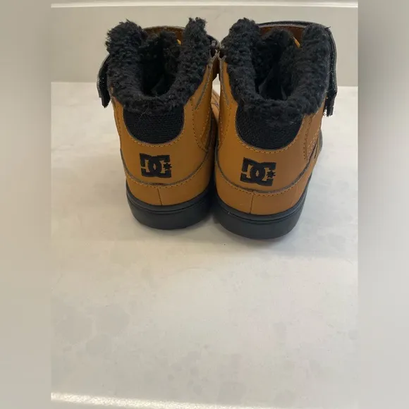 DC Kids Pure High Top Wheat &amp; Black Shoes Youth Size 13.