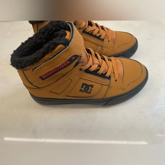 DC Kids Pure High Top Wheat &amp; Black Shoes Youth Size 13.