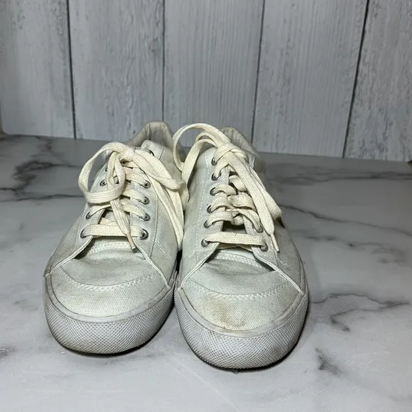 Disney Mickey Mouse Sneakers White Tennis Shoes Woman's Size 10 Vintage 90's
