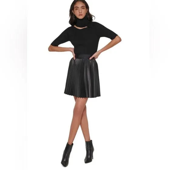 DKNY Faux Leather Pleated Accordion Skirt light olive green high waist Large