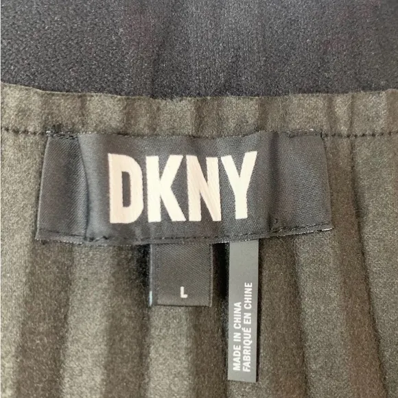 DKNY Faux Leather Pleated Accordion Skirt light olive green high waist Large