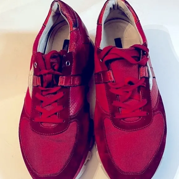 Dolce &amp; Gabbana Shark-teeth Soles Sz 11 Low-top Sneaker Red Men Logo