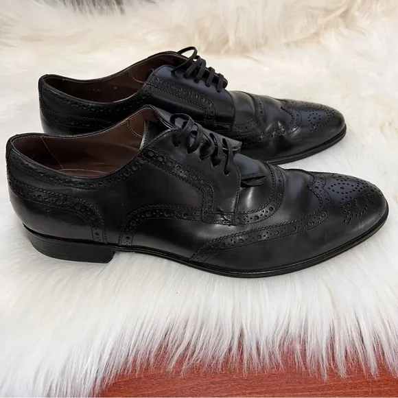 Dolce Gabbana 5756 Made in Italy Size 9 Black shoes Lace Up Wingtip