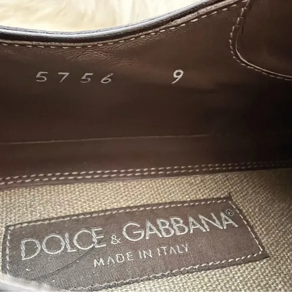 Dolce Gabbana 5756 Made in Italy Size 9 Black shoes Lace Up Wingtip