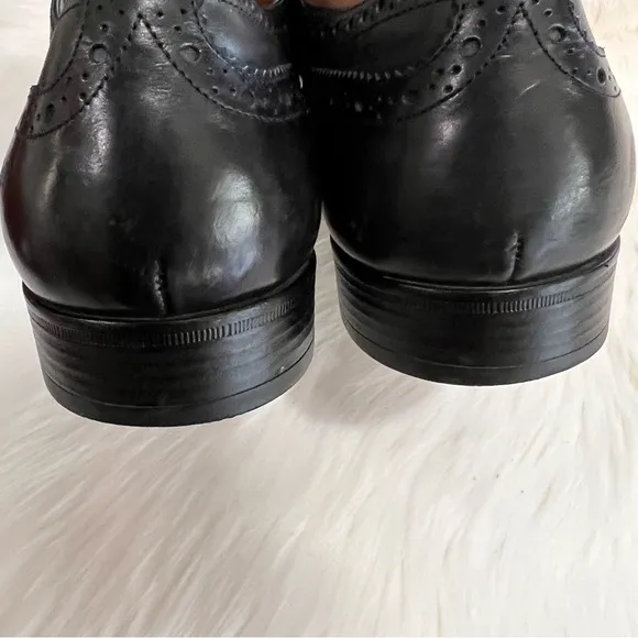 Dolce Gabbana 5756 Made in Italy Size 9 Black shoes Lace Up Wingtip
