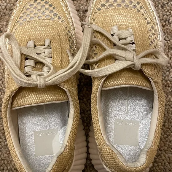 Dolce Vita‎ Dolen Women's Athletic Lt Natural Raffia Shoes.