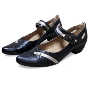 DorKing Triana EUC Black Leather Mary Janes w/ Silver Details sz 8.5