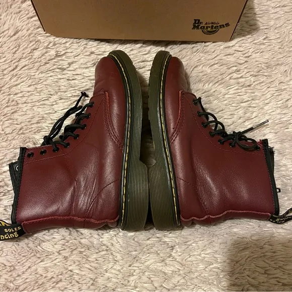Dr. Martens 1460 kids ankle Maroon Boots sz 2 cherry red leather hightop shoes