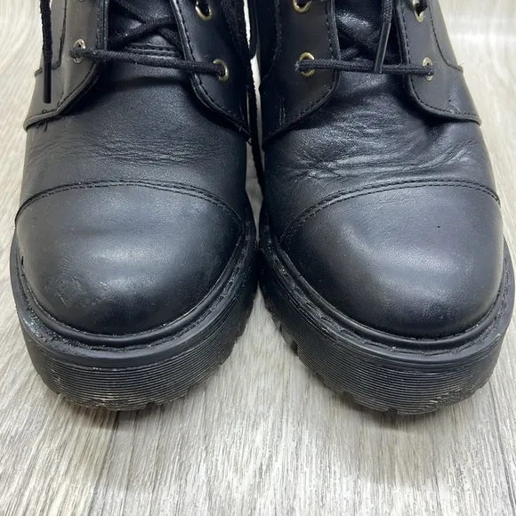 Dr. Martens Averil Boot