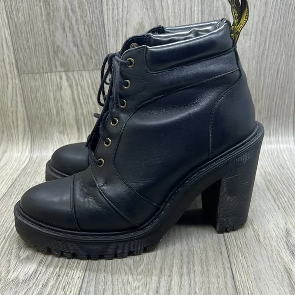 Dr. Martens Averil Boot