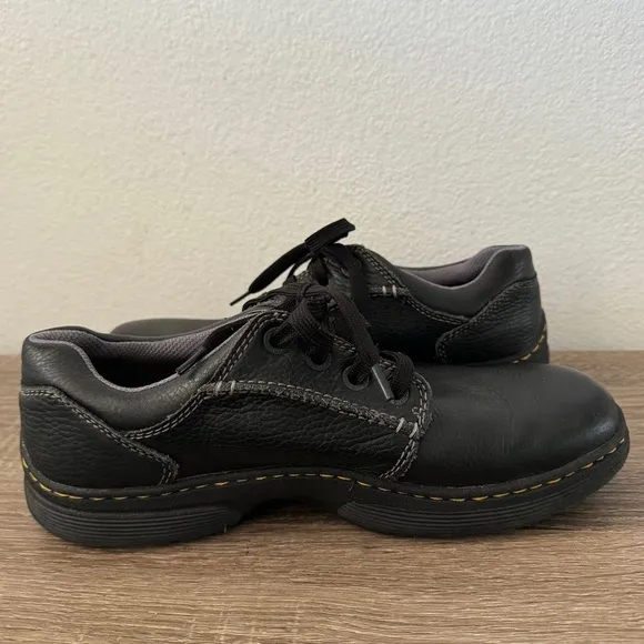 Dr. Martens Black Pebbled Leather Rockland Shoes, Size 9