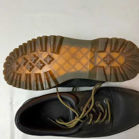 Dr. Martens Graceland Oxfords