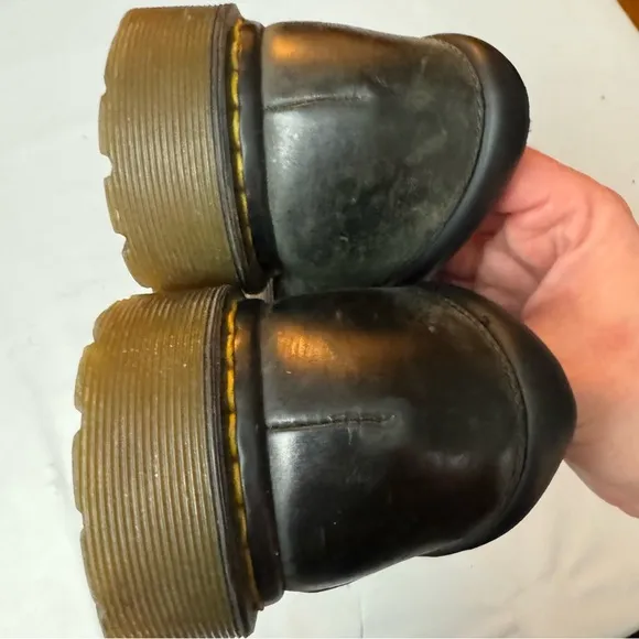 Dr. Martens Graceland Oxfords