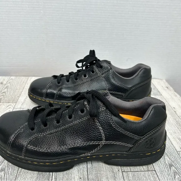 Dr. Martens men’s black lace up Adirondac shoes