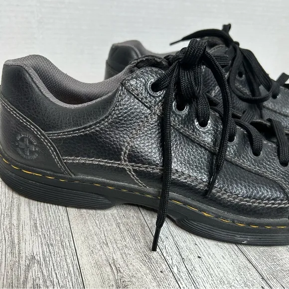 Dr. Martens men’s black lace up Adirondac shoes