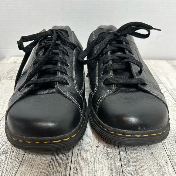 Dr. Martens men’s black lace up Adirondac shoes