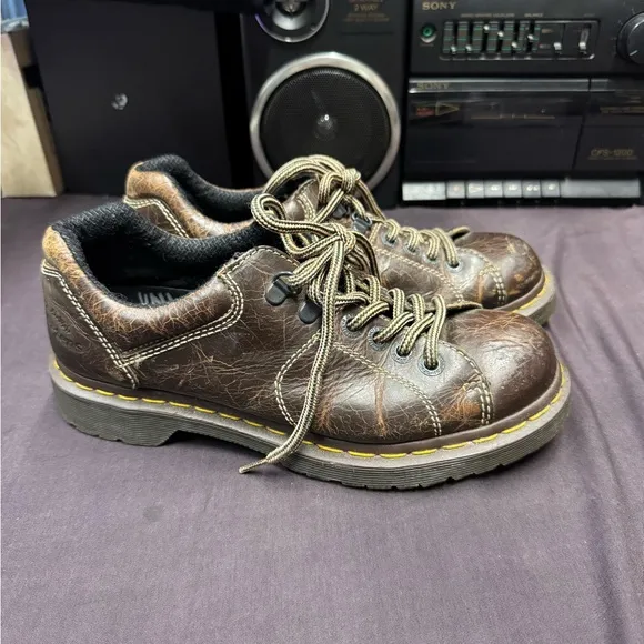 DR MARTENS Vintage Men's Brown Leather Shoes Mens size 9