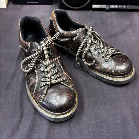DR MARTENS Vintage Men's Brown Leather Shoes Mens size 9