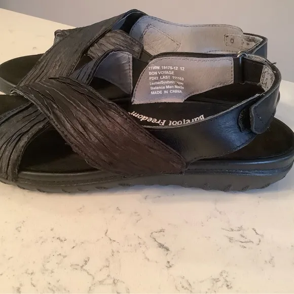 Drew Bon Voyage women’s black sandals comfort strapy low heel open toe shoes 11