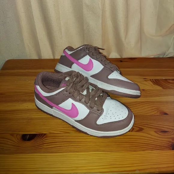 Dunk Low Womens Shoes  okey Mauve/Playful Pink/White Sz7.5