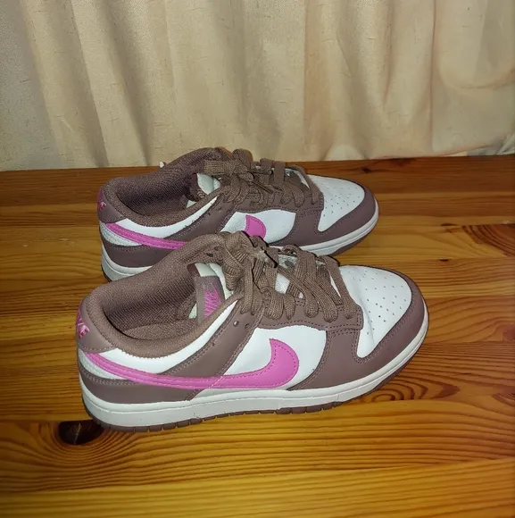 Dunk Low Womens Shoes  okey Mauve/Playful Pink/White Sz7.5