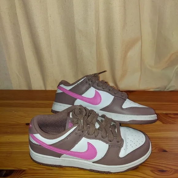 Dunk Low Womens Shoes  okey Mauve/Playful Pink/White Sz7.5