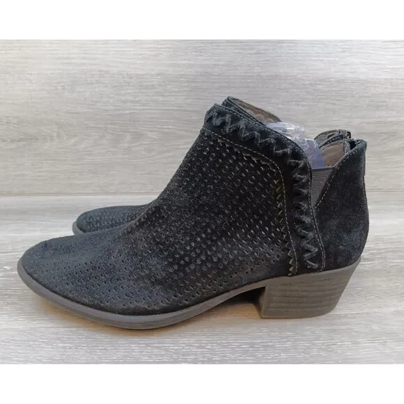 Earth Peak Perry Boot Womens Ankle Bootie  Black Sz 9 Suede Back Zip Laser Cut