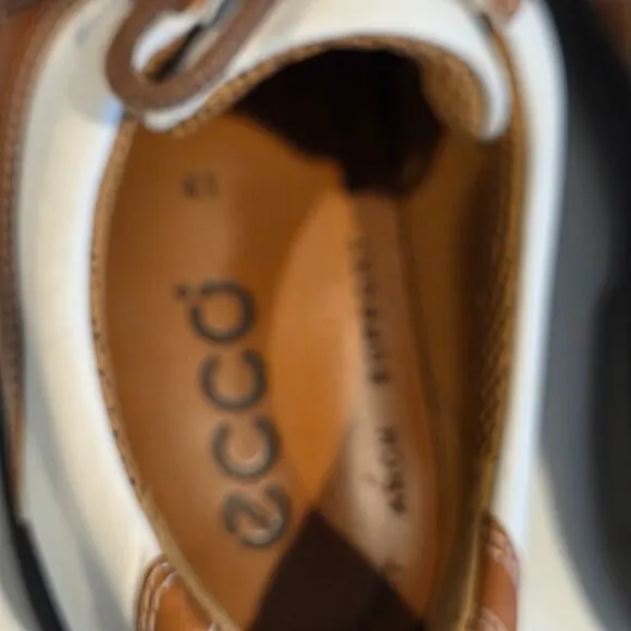 Ecco Golf Men's 8 Classic Leather Spikes Lace Shoes White Brown Low top EU 41