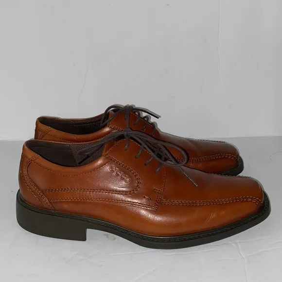 Ecco Helsinki Bike Toe Men's Lace Up Dress Shoes