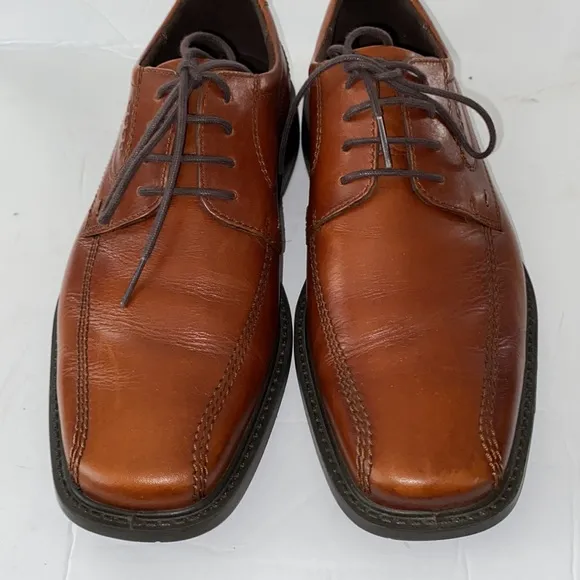 Ecco Helsinki Bike Toe Men's Lace Up Dress Shoes