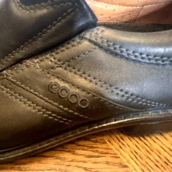 Ecco Mens Loafers Shoes Sz 45 US 11 Black Light Shock Point Slip On Loafers EUC