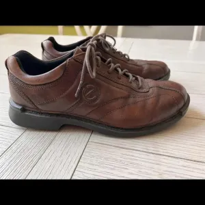 Ecco Men’s Shoes, Brown, Light Shock Lace Up, Leather, Oxford‎ Style EU Size 42
