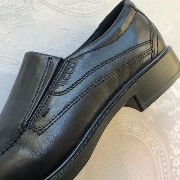 Ecco Men’s Size 44 ( US-11) Black Leather New Jersey Loafers Slip-On Dress Shoes