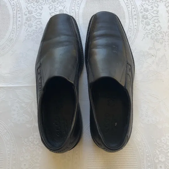 Ecco Men’s Size 44 ( US-11) Black Leather New Jersey Loafers Slip-On Dress Shoes