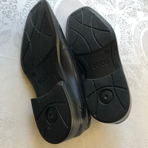Ecco Men’s Size 44 ( US-11) Black Leather New Jersey Loafers Slip-On Dress Shoes