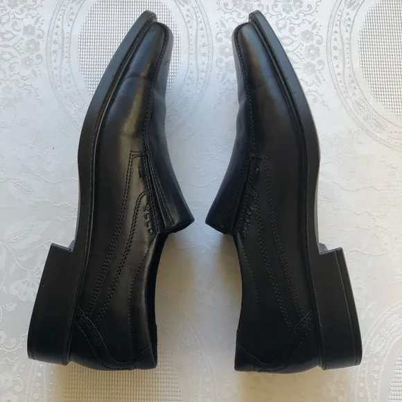 Ecco Men’s Size 44 ( US-11) Black Leather New Jersey Loafers Slip-On Dress Shoes