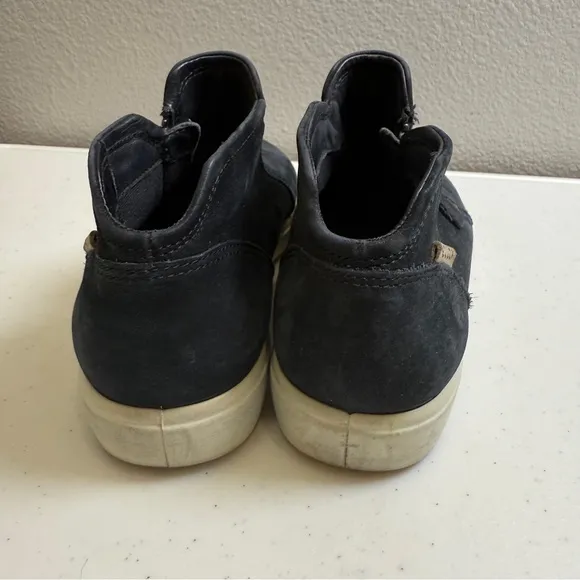 Ecco Sneaker Bootie Womens Size 8  Nubuck Low Zip Shoes Dark Blue