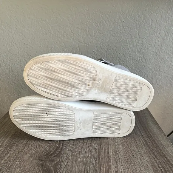 EUC J. Crew High top Sneakers suede