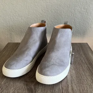 EUC J. Crew High top Sneakers suede