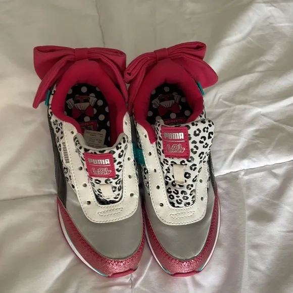 Euc Kids PUMA x L.O.L. SURPRISE! Future Rider Diva Little Kids' Shoes.